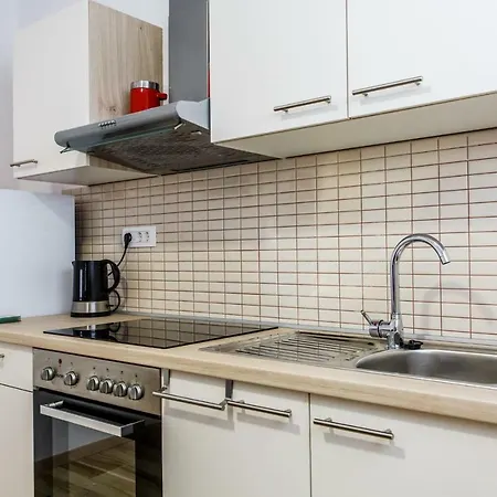 Apartments Franicevic Sucuraj Exterior photo