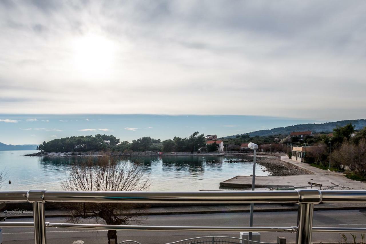 Franicevic Apartment Sucuraj