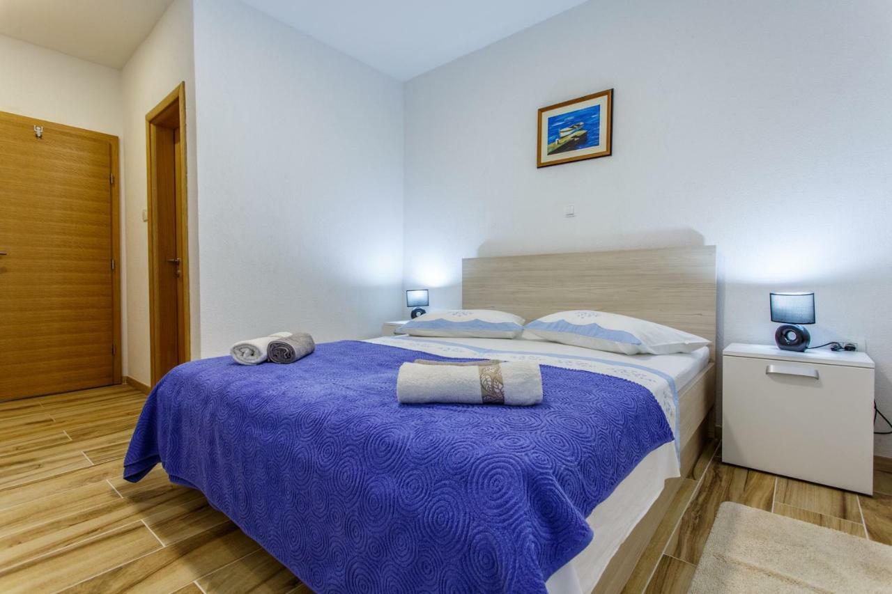 Apartment Franicevic Sucuraj